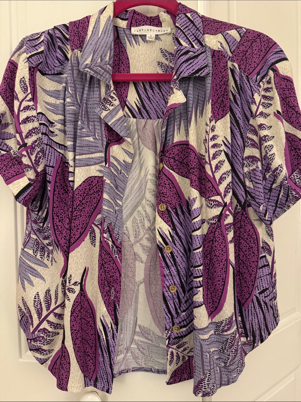 Jane +Delancey  Purple & Lavender Leaf-Print Button Front Shirt